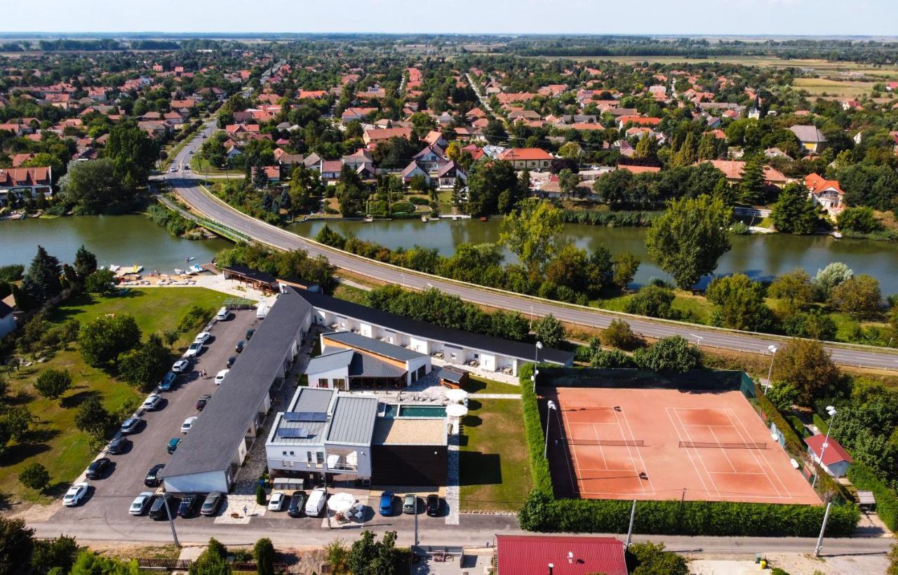 Fuezeskerti Apartmanhaz