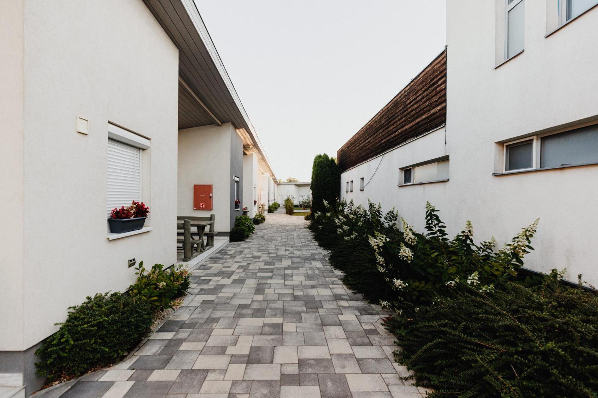 Fuezeskerti Apartmanhaz * Békésszentandrás