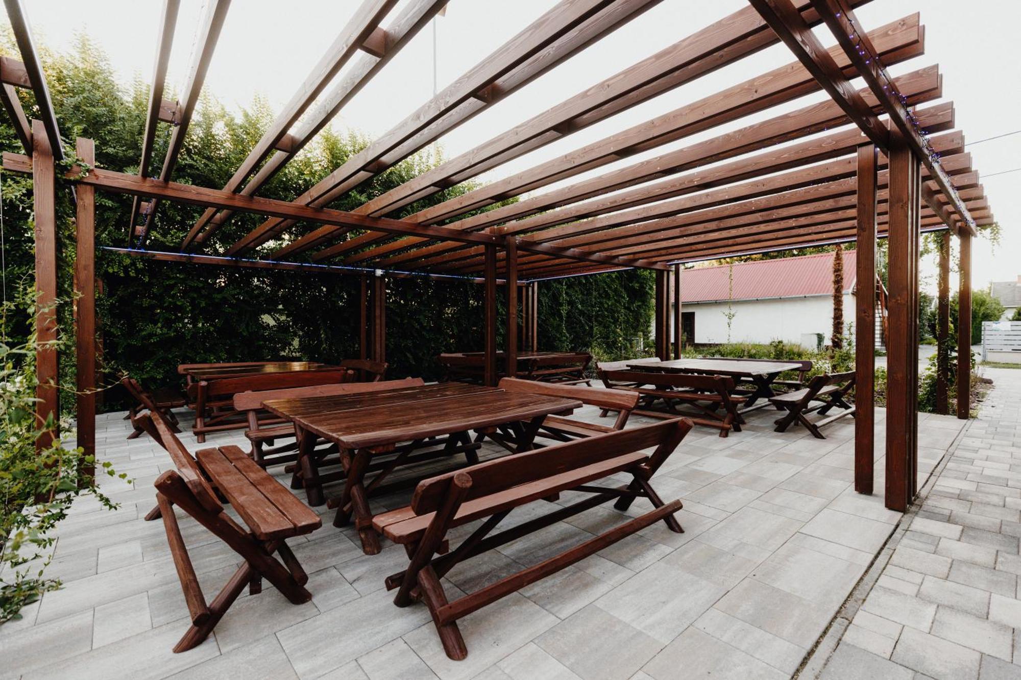 Fuezeskerti Apartmanhaz
