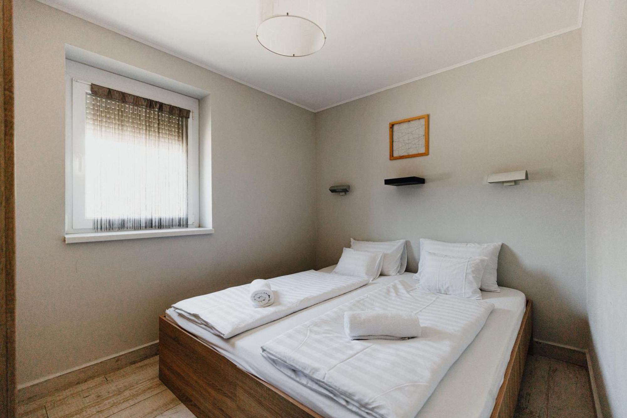 Fuezeskerti Apartmanhaz